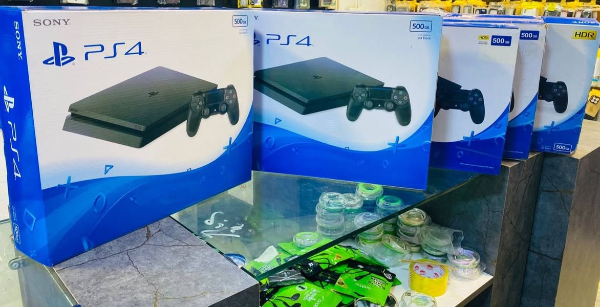 السلام عليكم
متوفر بالنقد والتقصيد (على بطاقة ماستر الرافدين حصراً )

- بلي 5 سلم 
- اكس بوكس سريس 
- بلي 4 سلم معدل نظام 9
- اكس بوكس ون اكس 
- اكس بوكس 360 

كل الاجهزة لا مفتوح ولا مصلح وضمان 10 ايام

العنوان :- نينوى / القيارة / الجدعة
ومتوفر توصيل لجميع المحافظات 
للحجز واتساب ***********
