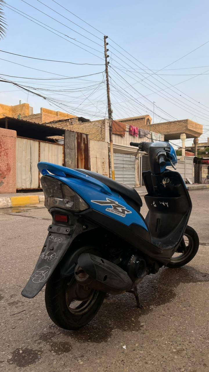 يا الله عدلة مكفولة شوفت عينك نضافتهة فقط كفر تجاري بس بيه نصبة كارثة وهاي نصبتهة كدامكم شرط الشلعة والمعدل عليهة ادامة جديدة من كابريتر وبلك وكلجات وتانكي الدراجة جاهزة سلف هندر كلة شغال اشاير بكلايت لايت جاهزة على اخر حباية وين ميعجبك روح الدراجة عارضهة ب 650بيهة مجال بسيط مكاني بغداد الحسينية مالراشدية ***********
