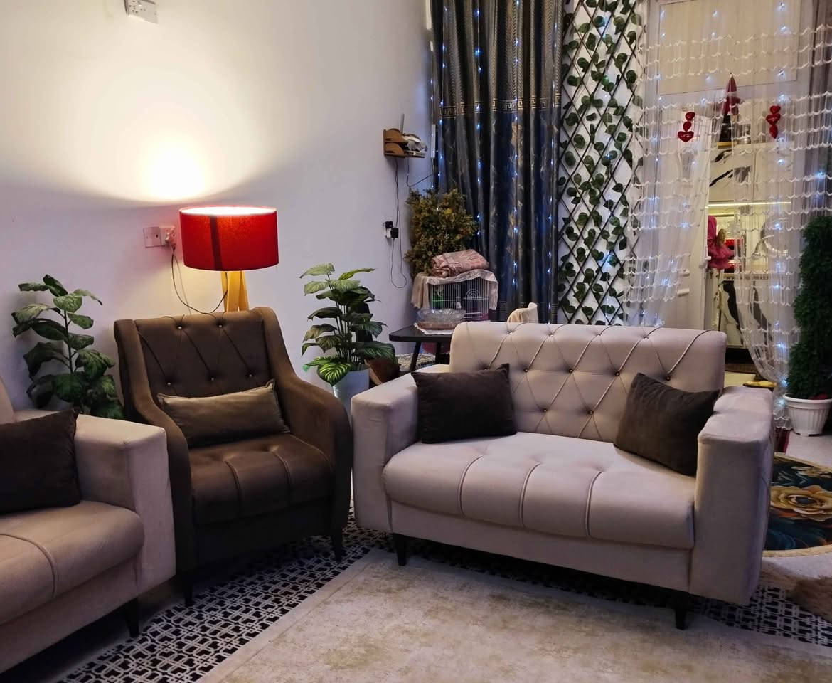 تخم ١٠ مقاعد توصا موديل تركي مودرن تصميم حديث قوي تكمة ثكيل خشب بلوك اسود اسفنج ظغط عالي مميز قماش وتر بروف ضد الاتربة والمي استخدام قليل اخو الجديد شخط ما بي نظافتة ١٠٠ ٪ نظيف جدا مبي اي ضرر... ٥٥٠ وبي مجال بسيط للشراي بغداد, العراق


**إذا كنت صاحب هذا الإعلان وتريد حذفه لأي سبب، رجاءا أرسل رسالة إلى الدعم الفني**