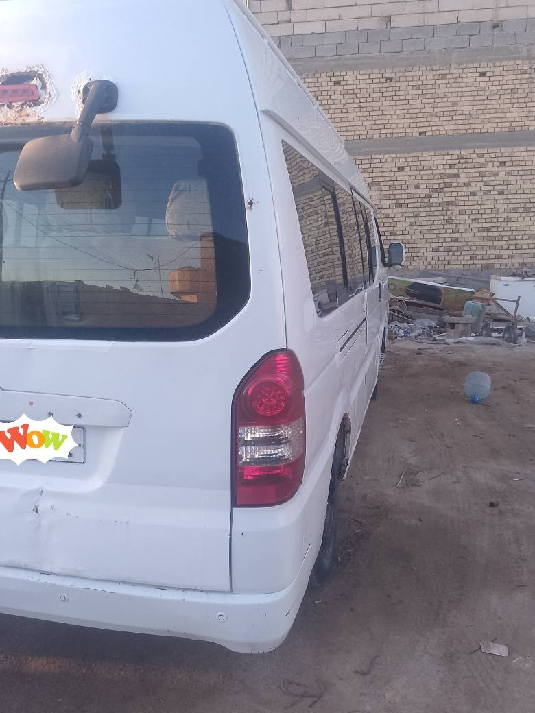 السلام عليكم شيري موديل 12 رقم انكليزي بابل بسمي محرك فيفتي منضومة غاز تبريد سبلت بيها صبغ بلربع الاخير وبيها بلبنيد ضربة موجوده بالبصرة شط العرب السعر 100  وبيها مجال ***********
