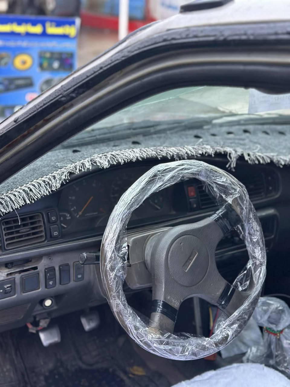 سەرەتا بناوی خوای گەورە
مازدا ٨ بەخ
مۆدیل ٩١
گێڕومەکینەبەشەرت
تەقەو ڕەقە بەشەرت
تازە کامل پێشم داگرتوە
بۆحەیب مەگەڕێ
کارەبای و گەرمی و فڵچە هەمووی مەزبووتە
سارەکە ماڵی دوستە
حلوجە 
موسو بڕاوە بەشەرت 
دەحم بەشەرت
شوێن ڕانیە
١٠گەڵا کەمێکمەجال
خوار هەموو بازاڕ
***********
