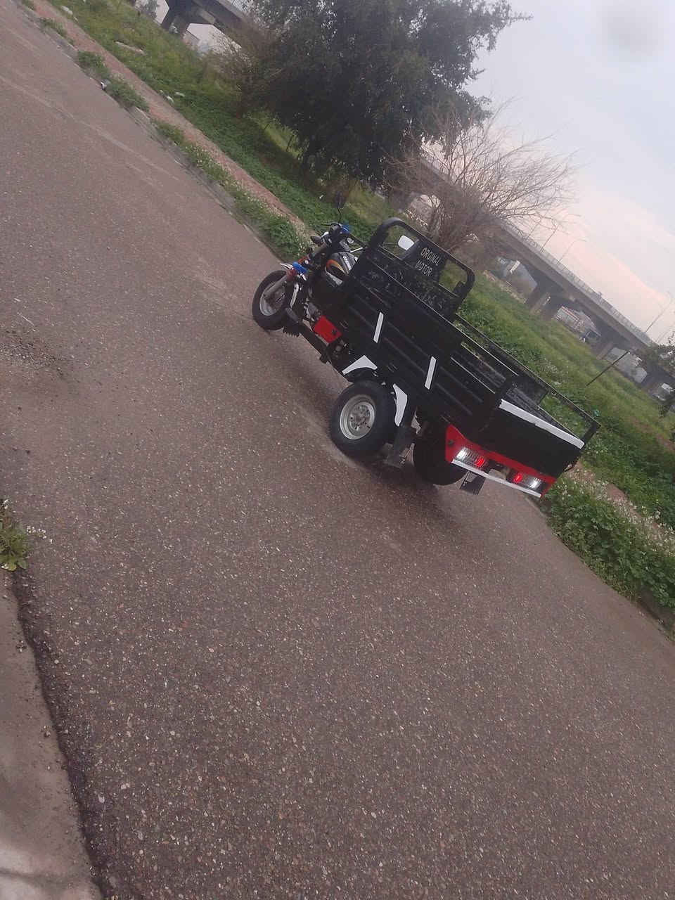 .السلام عليكم ستوته للبيع اي  عيب ما بيه كهربائيات شغاله  ركبه شرط محرك شرط موديل2020 السعر مليون و75 وبي مجال بسيط عنواني كركوك  اخوان عالخاص ما اجاوب .وهذا ر***********
