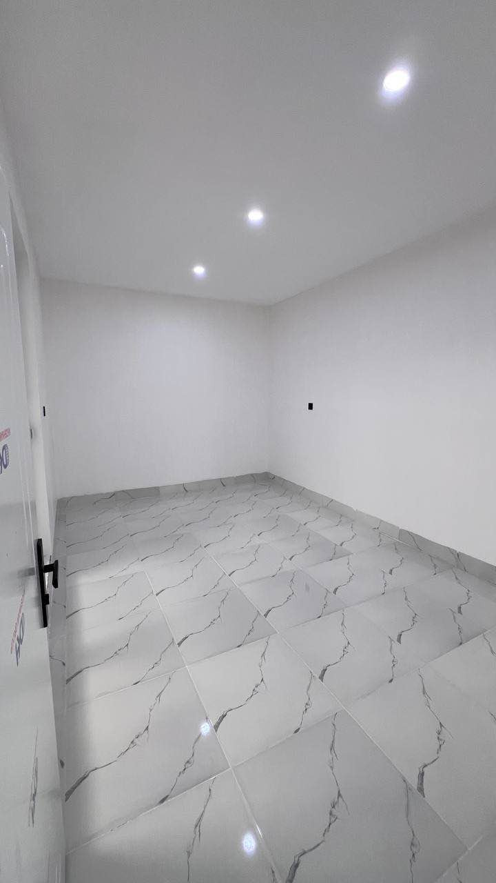 كود اعلان 8/75
بيتين زيرو للبيع في أربيل
حي فرمان بران قاطع 8000

المساحة: 125متر 
يتكوّن من:
 • 4 غرف نوم
استقبال 
مطبخ حار+بارد
تمليك طابو صرف
للتواصل 📞
***********
***********
***********
**************
في حال لم يتوافق العقار مع رغبتكم او لم يكن بقدر امكانيتكم زوروا موقعنا على تلكرام للتصفح على اكثر عدد من العقارات المتوفرة 
https://t.me/muhemenalkhalid أربيل, العراق
