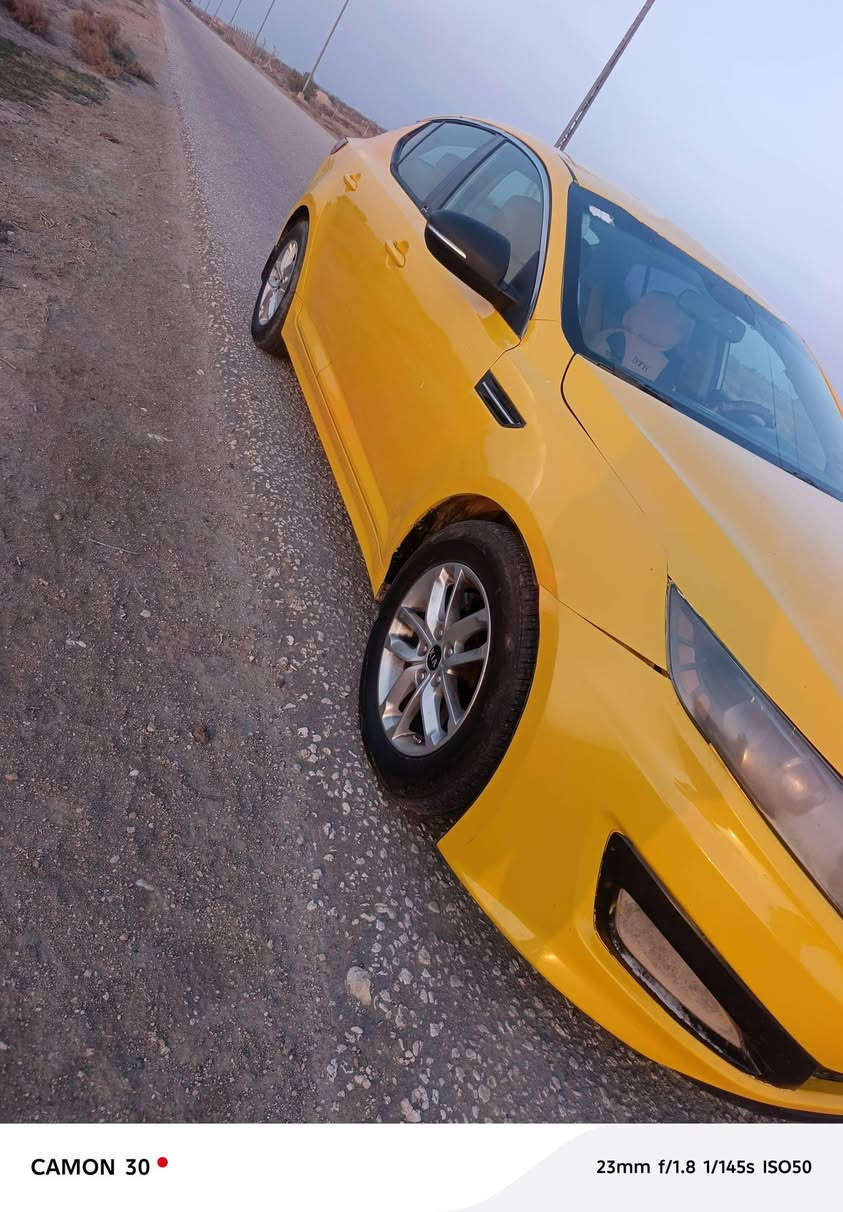 السلام عليكم كيا اوبتماا للبيع وارد امريكي مديل 2011 -السيارة ماشيه 280الف حقيقي ضررها جامعة امامي جهت العبري بدون دواخل او باب مبدل الأخير السياره مكينة 2400او كير جديد تخم تاير جديد صبغ عام جديد السنويه ماساقطه بسمي السعر 85او بيها مجال الرقم ***********
