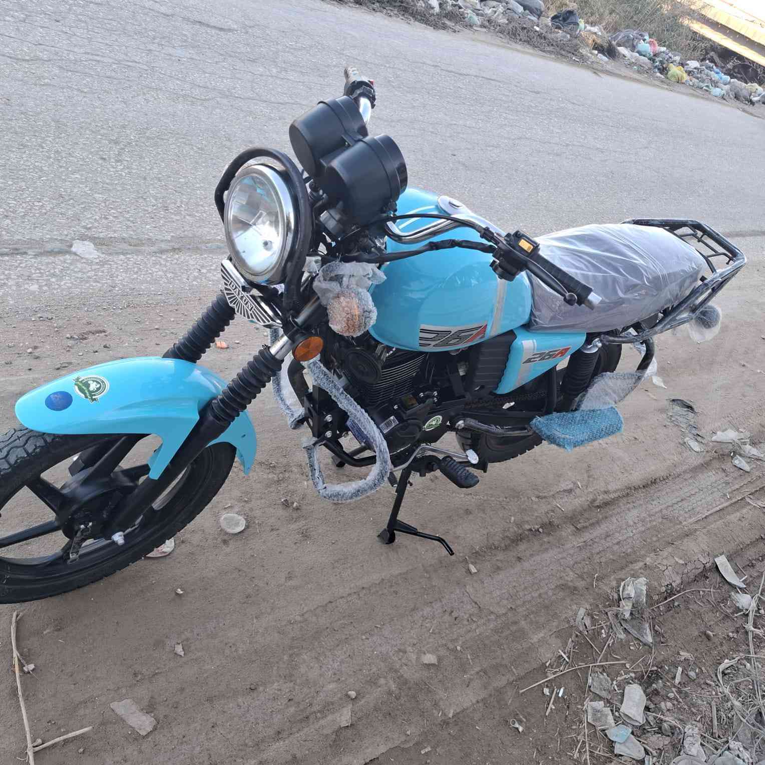 دراجة دايون أوراق سكنر استنساخ موديل 23 لون سمائي محرك 200 كتابة حمرة دراجة جاهزة من كلشي سلف لايت اشاير هورن فول نظافة تخبل سعرها (950) وبيه مجال مكاني كربلاء ***********
