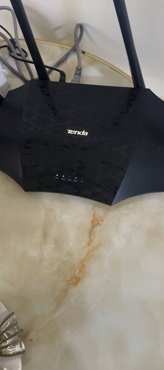 منظومة انترنيت راوتر ونانو كامل ملحقات استخدام كلش قليل السعر ٩٠ متوفر توصيل داخل
***********
