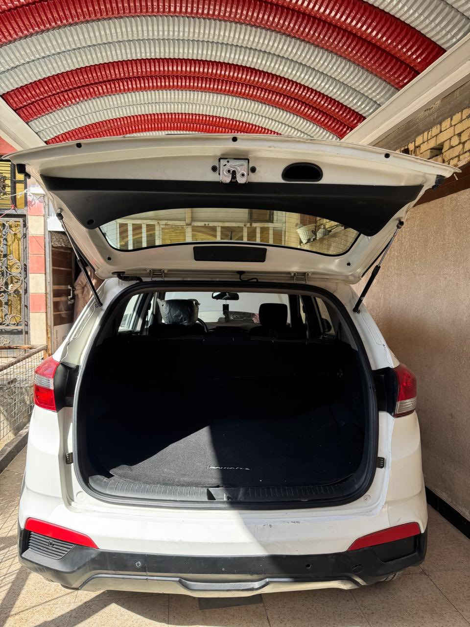 يالله ( مكلف بالنشر )
هونداي كريتا موديل ٢٠١٧ خليجي شركة العامه للسيارات 5 راكب ماشية ٩٠ كيلو محرك ١٦٠٠ تبريد قطعتين السنوية جديده ٢٠٢٧ تحويل مباشر بيها صبغ اثر شخط ستوته بيبان ثنين و جاملغ الخلفي فقط وبيها صبغ بالصندوك كلش قليل السياره كلش جديده مكينه كير حداده بالجيس تخم تاير نضيف 

السعر  ( ١٢٧ وبيها مجال ) أو مراوس بصالون 
مكان ابو الخصيب مهيجران 
الاستفسار ***********
