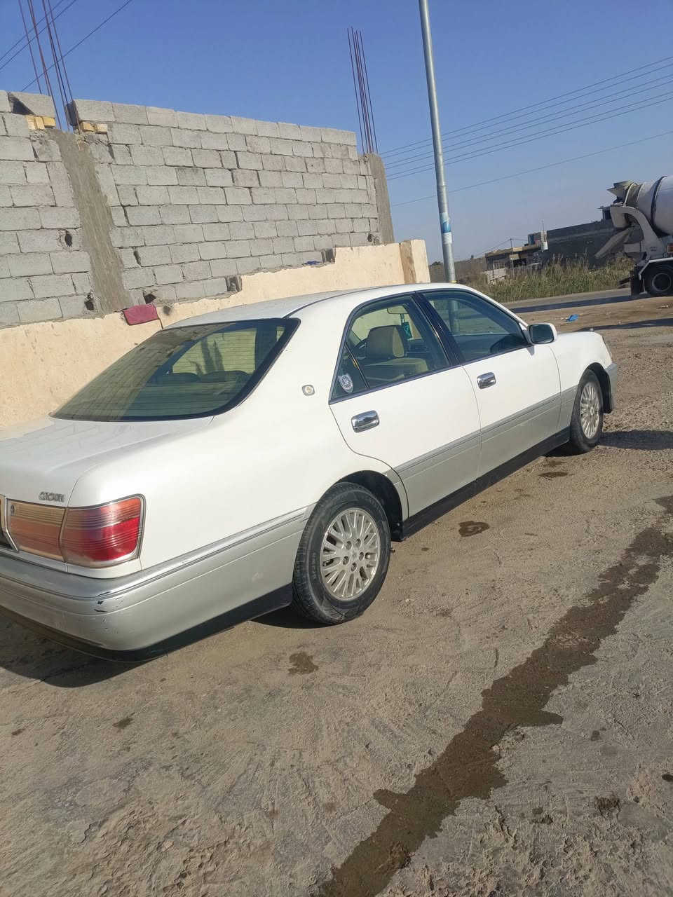 للبيع للبيع
سياره جنون ملكه 
موديل 2003
الون لولوي محزمه
مكينه ديفور الكببير
 حداديه وكير ومكينه
تخم تاير غرفه نظيفه
دكمتين كهربايات شغاله
تبريد شغال 
كشنات كهربائيه

دخول جديد 
ماشيه 48الف
المكان ناصريه 
الاتصال 
ع رقم ***********
