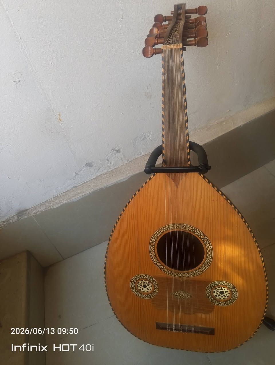 عود صناعة محمد خليفة نضافة ممتازة
الضهر خشب جوز شامي+ ميغانو
الوجه خشب سيبروس
مع حقيبة وريشة وطقم أوتار إضافي هدية

متوفر شحن وتوصيل إلى كافة الدول والمحافظات السورية
للتواصل 0936439058 واتساب أو إتصال


**إذا كنت صاحب هذا الإعلان وتريد حذفه لأي سبب، رجاءا أرسل رسالة إلى الدعم الفني**