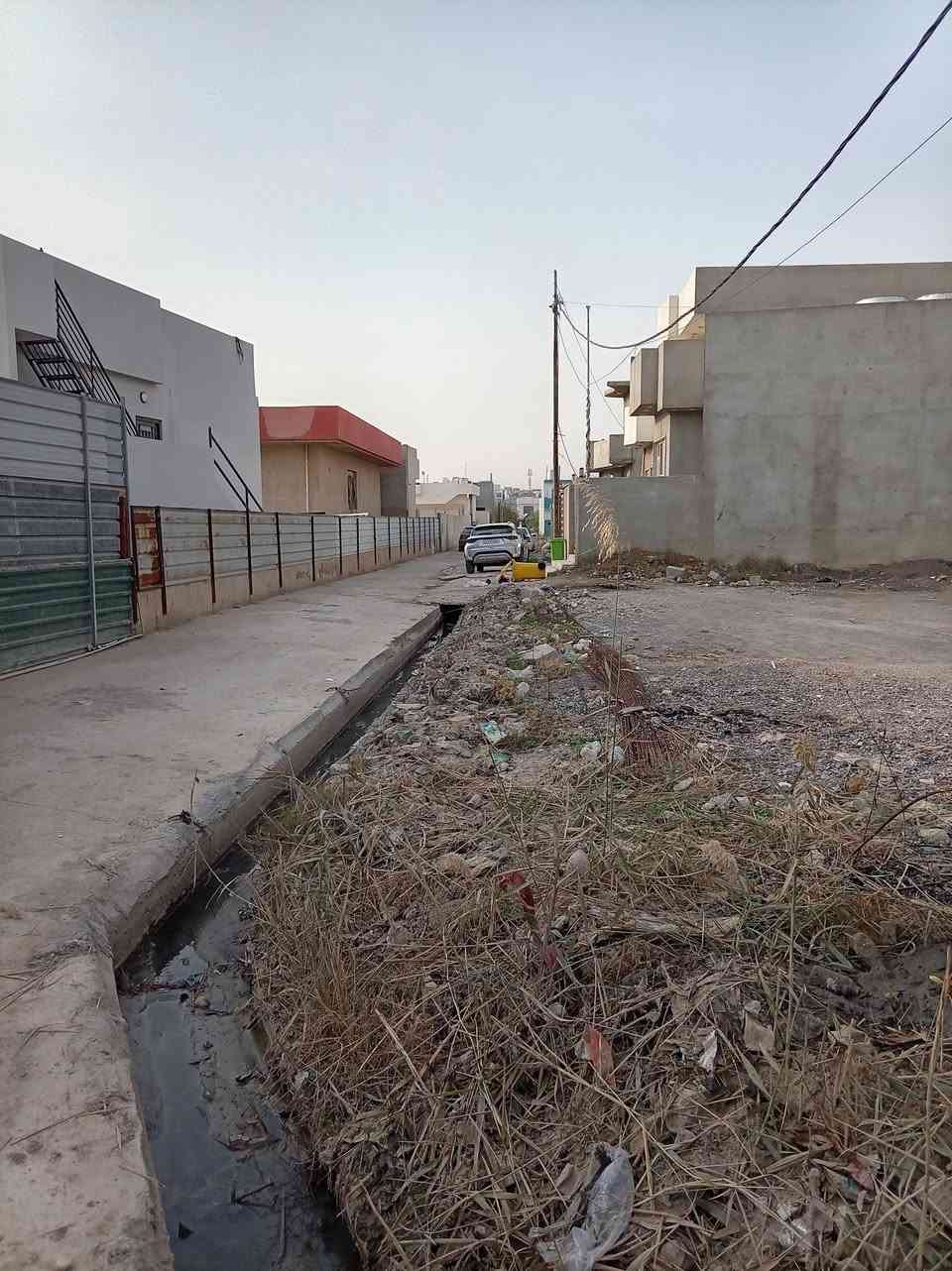 ارض 135 م واجهة 6 م صنف بستان السعر 20  شروق تام كارت بلدية في مزارع الحدباء للاستفسار الاتصال على الرقم ***********
