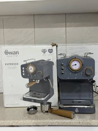 ماكينة قهوة سوان • ١.٢ لتر • ١٥ بار