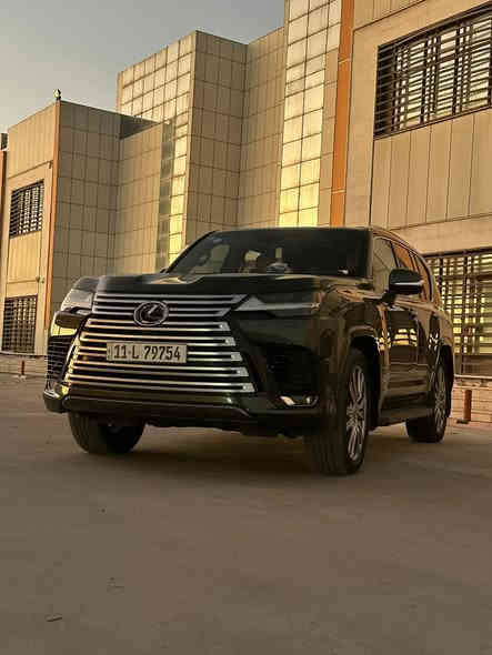 لكزس موديل 2022 LX600 VIP سعر مناسب 
وكالة ساس  اصل 
داخل قرميدي 
كراسي منفصلة
جكات 
5 كامرات دوارة 360 
ويل كروم
شاشات عدد 6 
كراسي تدفئة ، تبريد كلهن
الكراسي كلهن كهرباء
فتحة
رادارات امامية ، جانبية
دخول ذكي
تشغيل على بصمة الايد
كار بلاي
كراسي مساج 
أبواب شفط 
تثبيت مسار 
تثبيت سرعة
تدفئة ستيرن ، تحكم كهرباء 
وباقي مواصفات المعروفة لل vip
العنوان بغداد حي الحسين قرب مطار بغداد الدولي 
***********
***********

