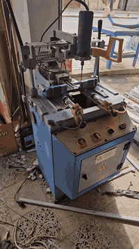 سلام عليكم
عندي فرازة كيلون سنكل فيز نضيفة كلش بس بيهة نقص صوندات وتقاسيم وطبر للبيع ابيعهن ثنينهن سوية مكاني كربلاء  ***********
