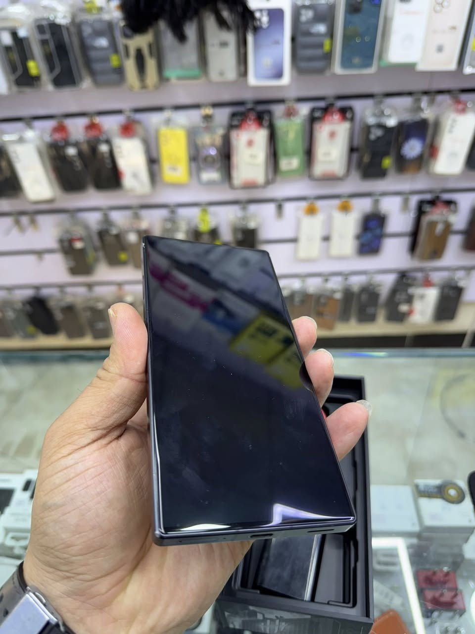 السلام علیکم …

ریدماجیک ٨ برو ،،ذاکرة ٥١٢ / رام ١٦ لون اسود شفاف
فقط عندی نقطە اسود معة شاشە مابی ای شي، کامل ملاحقات و بی ضمان ٣ ایام .

السعر:- ٣٨٠،٠٠٠ الف بی مجال 🔥🔥

——————————
خدمة توصيل متاحة في كل محافظة 🚕🚕🚕

*********** whats app حسین موبایلات
