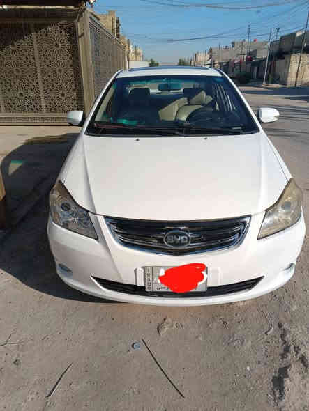 BYD   G3 موديل 2016
  رقم بغداد الألماني
 السيارة ماشية 72 
جاهزة كير محرك مكفول
 بيها طخة بالجاملغ الامامي
 تبريد كير اوتوماتيك مواصفاتها معروفة فتحة كاميرات تحكم ستيرن السعر 62 ومجال بسيط 
للاستفسار الاتصال ***********
