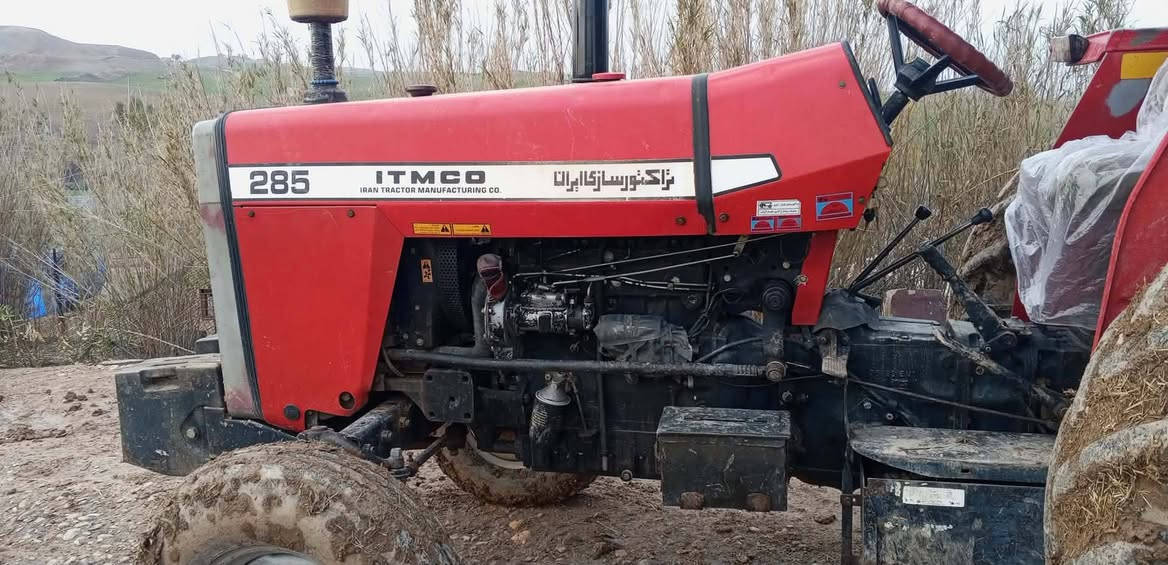 تراکتۆر ئێرانی 2007بۆفرۆشتن
ژمارەی خاوەنی:***********کۆڕەک
ئاسیا:***********
