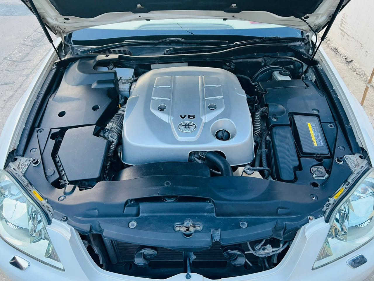 تویۆتا كڕاون شاهینە Royall Salon مۆدیل 2005  بەس موسە شوێنی بڕاوەكەی بۆیاغە 182گێر گەورەی مەكینە گەورە (مەرغووب) سێ دوگمە  بەسمە ڕەش ناو زەرد  پەردە لایت و ئاوێنە ئیشارەت ناوچەی كوێر تەبرید ساردوگەرم گێر و مەكینە بەشەرت تایەی تازە سەیارەكە سەقفی وەك شووشەیە هیچ چاڵ و چۆڵ و شوخت و قوپاوی بەهیچ شوێنێكیەوە نی یە زۆر زۆر جوانیش ماوەتەوە و زۆریش تووند و تۆلیشە هەر هەموو مەسرەفێكی لێ كراوە و هەموو شتێكی بەشەرتی دە وەستا
ناونیشان ڕانیە
ژمارە موبایل ڤایبەر و تلیگرام و واتساب 
***********
تكایە ئەگەر موشتەری تەلەفۆن بكە یان لە مەسەنجەر نامە بنێرە
تکایە کە مشتەری نیت سەرم مەیەشێنە لەگەڵ ڕێزم
تاقانەی بیتوێن و پشدەر
