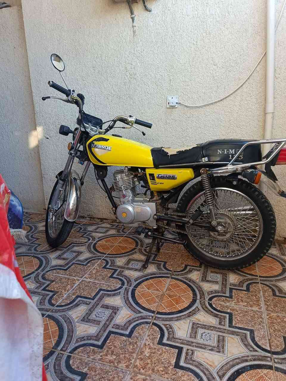 السلام عليكم دراجه نامه موديل 2020 جديده مكينه مكفوله شاصي مكفول السعر 575 وبيها مجال الرقم ***********/ ***********
