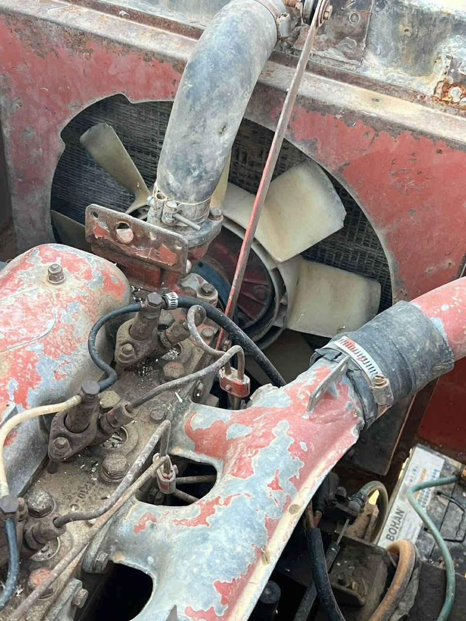 حاصدة لاڤيردا موديل 1985
رقم و سنوية كامل 
مكانها كركوكركوك قضاء الحويجه 
للتواصل اتصل على رقم  
‏‪***********
