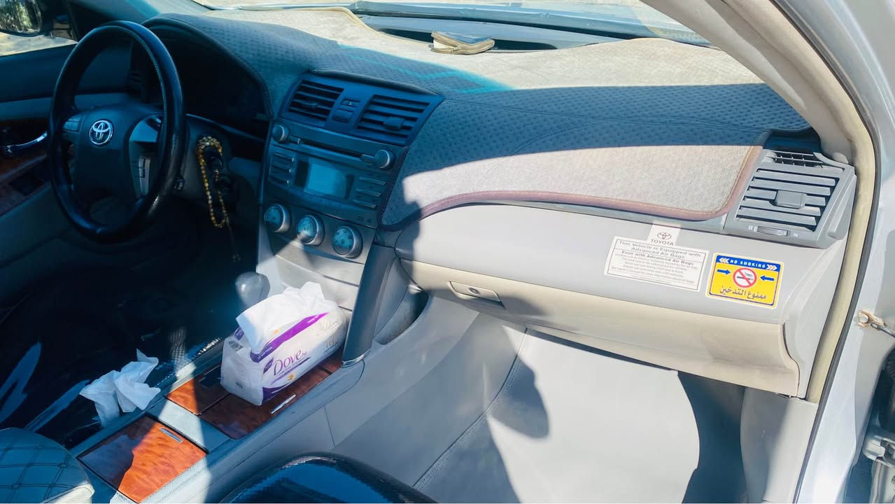 السلام عليكم كامري ٢٠٠٧خليجي. مصبوغه عام  وبيه ضربة بسيطة جمالق الخلفي جهدت سايق مكاني البصرة كرمة علي  ‭٠٧٧٤ ٨١٧ ٢٤٠٢‬ السعر ٨٤ البصرة, العراق
