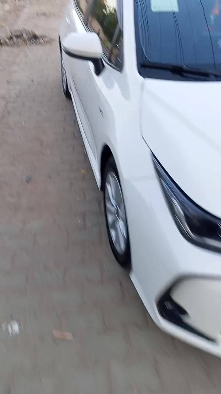 كورلا موديل ٢٠٢٥ سياره جديدة ماشيه ٢٠الف بيها بارد بحافت جاملغ لخلفي وبيها بي دي ار بل باب مال سايق السعر ١٥٥ للاستفسار لاتصال على رقم بيه واتس اب ***********
