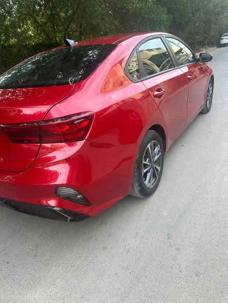 السلام عليكم كيا فورتي موديل 24 منفيست باسمي تحويل ثاني يوم  مكينه 2000 دوش نص مواصفات شاشه كبيره ويل كب رادارات تحكمات ستيرن لدات امامي خلفي باقي مواصفات معروفه سياره ماشيه 9 الاف فقط حادثه فقط باب الخلفي وشويه من جاملغ خلفي بدون  ايرباك بجمه كبس سياره جديده معنى الكلمه حادثه موضح بالصور مكان سياره بغداد السعر 145 بيه مجال بسيط الإتصال على الرقم ***********
