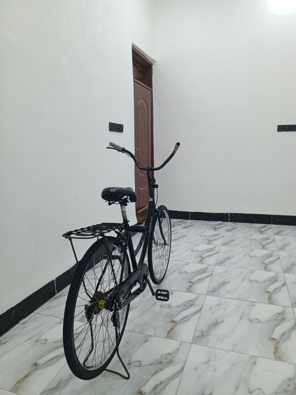 السلام عليكم بايسكل للبيع السعر خاص مكان الديوانيه قضاء الشافعيه اغراضه كامله موديل 2019 وهذا رقمي ***********
