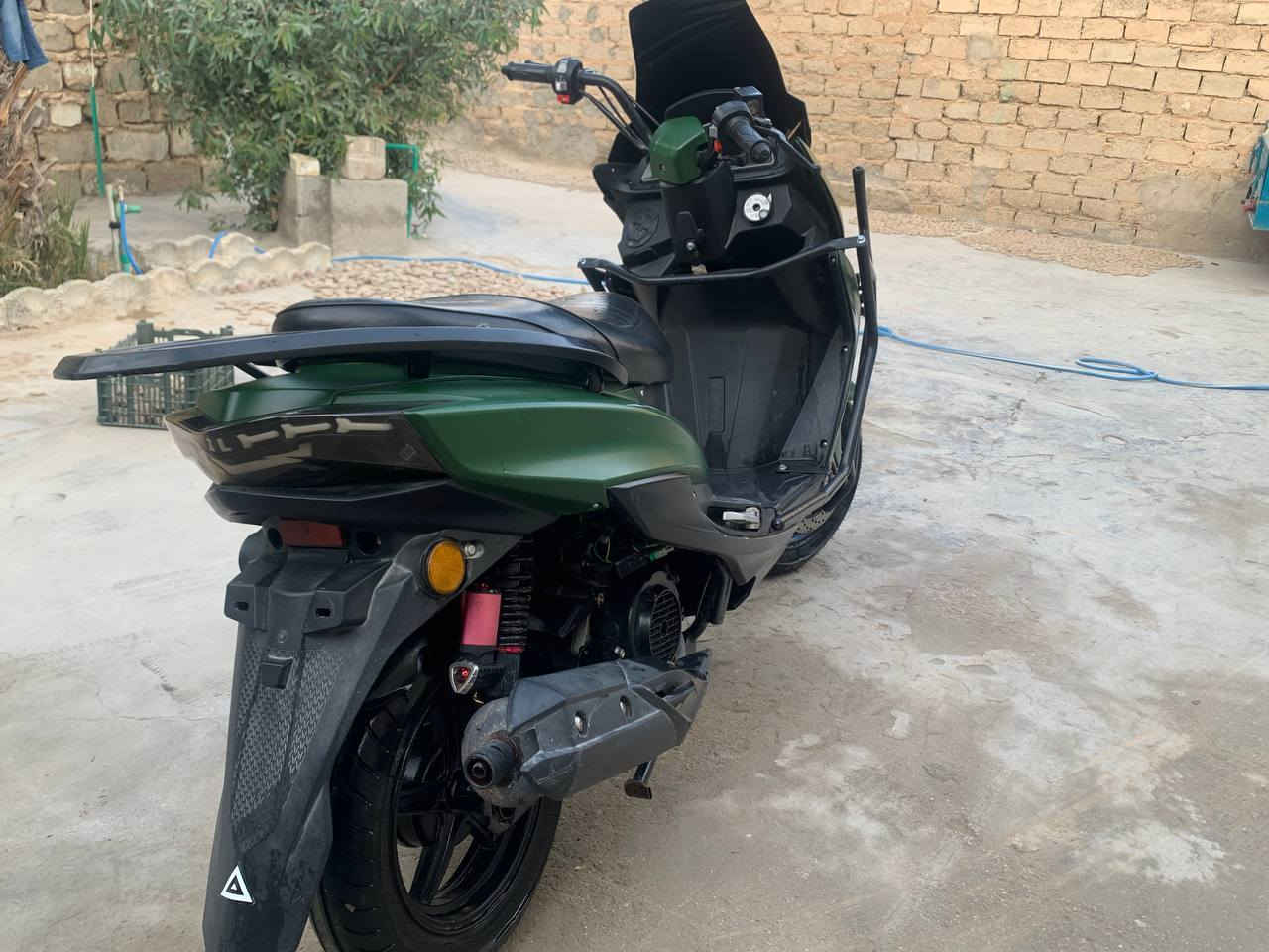 السلام عليكم دراجه للبيع لكزز  كهربائيات كلها شغاله دراجه نضيفه مكان كربلاء السعر 700وبيهه مجال
*********** 

ملاحضه؟ مكلف بنشر انتصل على رقم
