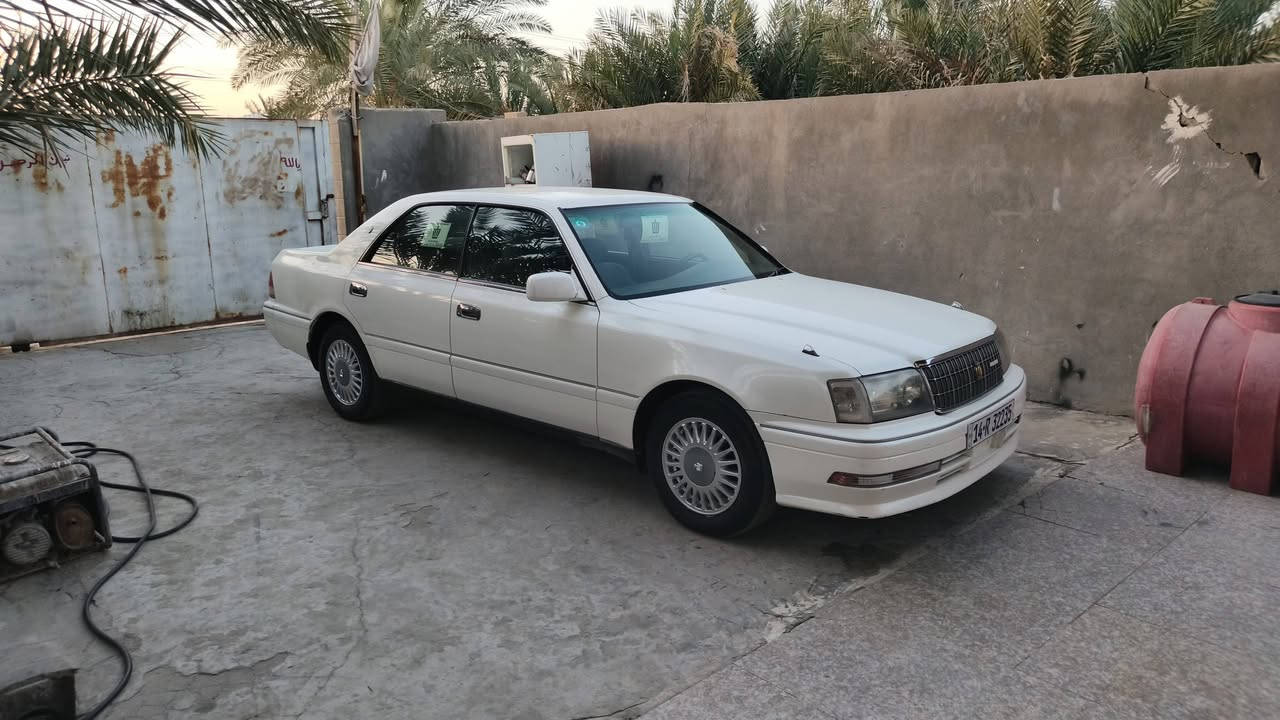 سلام وعليكم راس ثور مديل 2000 محرك ثنين ونص جديد تبريد ثلج حداده جديده تخم تاير جديد سنويه 30 بسمي السياره جاهزه وجديده السعر 95 وبيه مجال مكاني بصره قرنه بني منصور وشراي يتصل عله الرقم ***********
