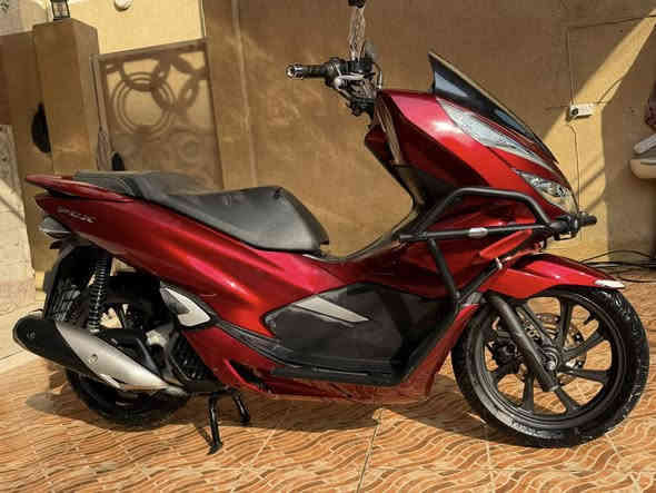 سلام عليكم اخواني BCX
للبيع جيل ثالث جديده شرط كارتون والصور تحكم + صور اليابان اني مستوردها شخصيا جتي ماشيه 2900km وحاليا ماشيه 6000 وياها بصمتين وسويجين طوارئ والجادر الاصلي مالتها وياها تايرات مشلن بالحباية بعدهن وياها درع اصلي مكاني ديالى بعقوبه 

سعرها 24$ وبيها مجال بسيط

***********
