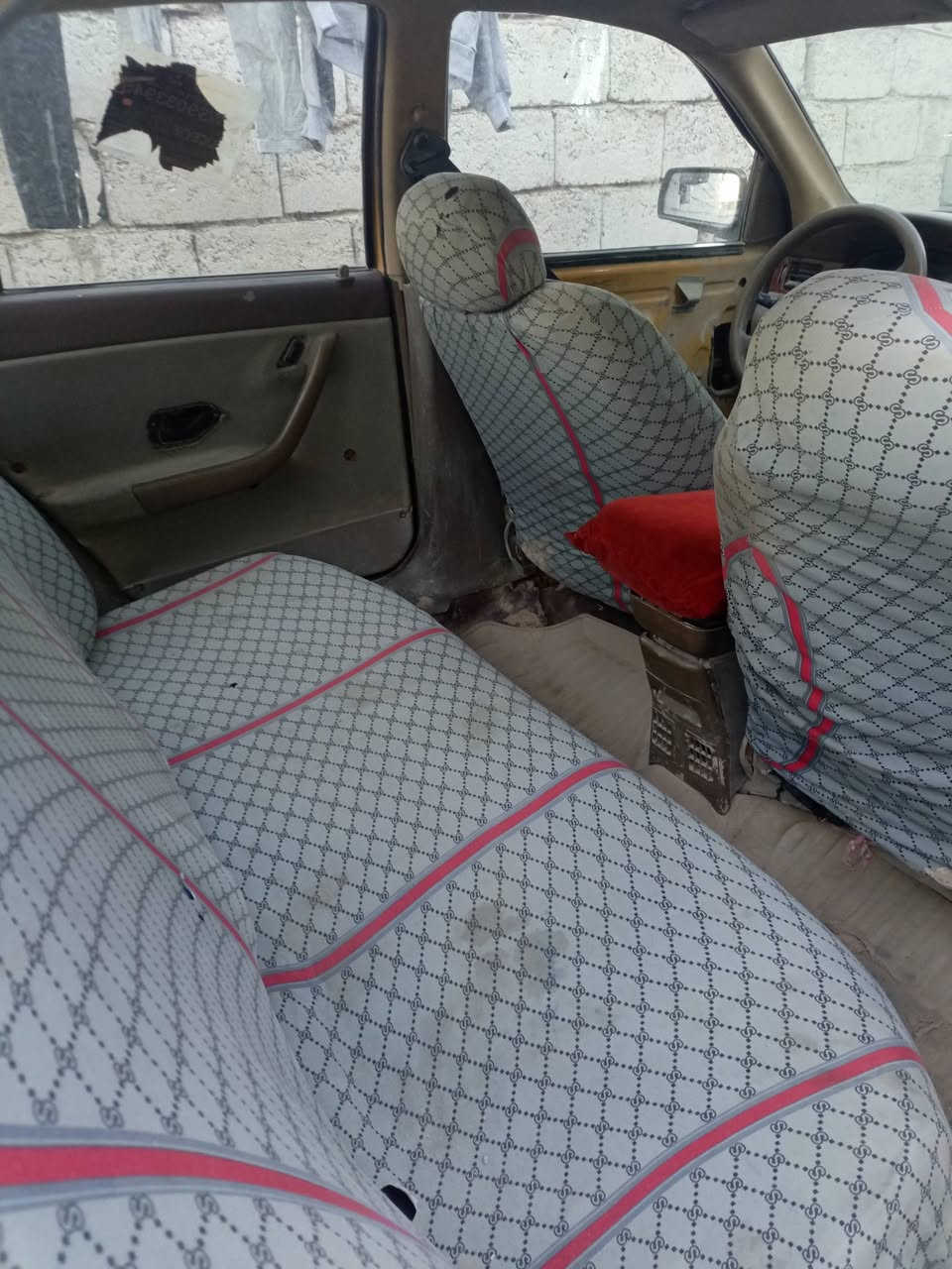 سمند موديل 2010 جير مكينه سياره شغاله كل شيء ما بيها صاحبها موجود شرط التحويل سعرها 17 ورقه الشراي يتصل مكانها ديال الخالص‏‪***********‬‏
