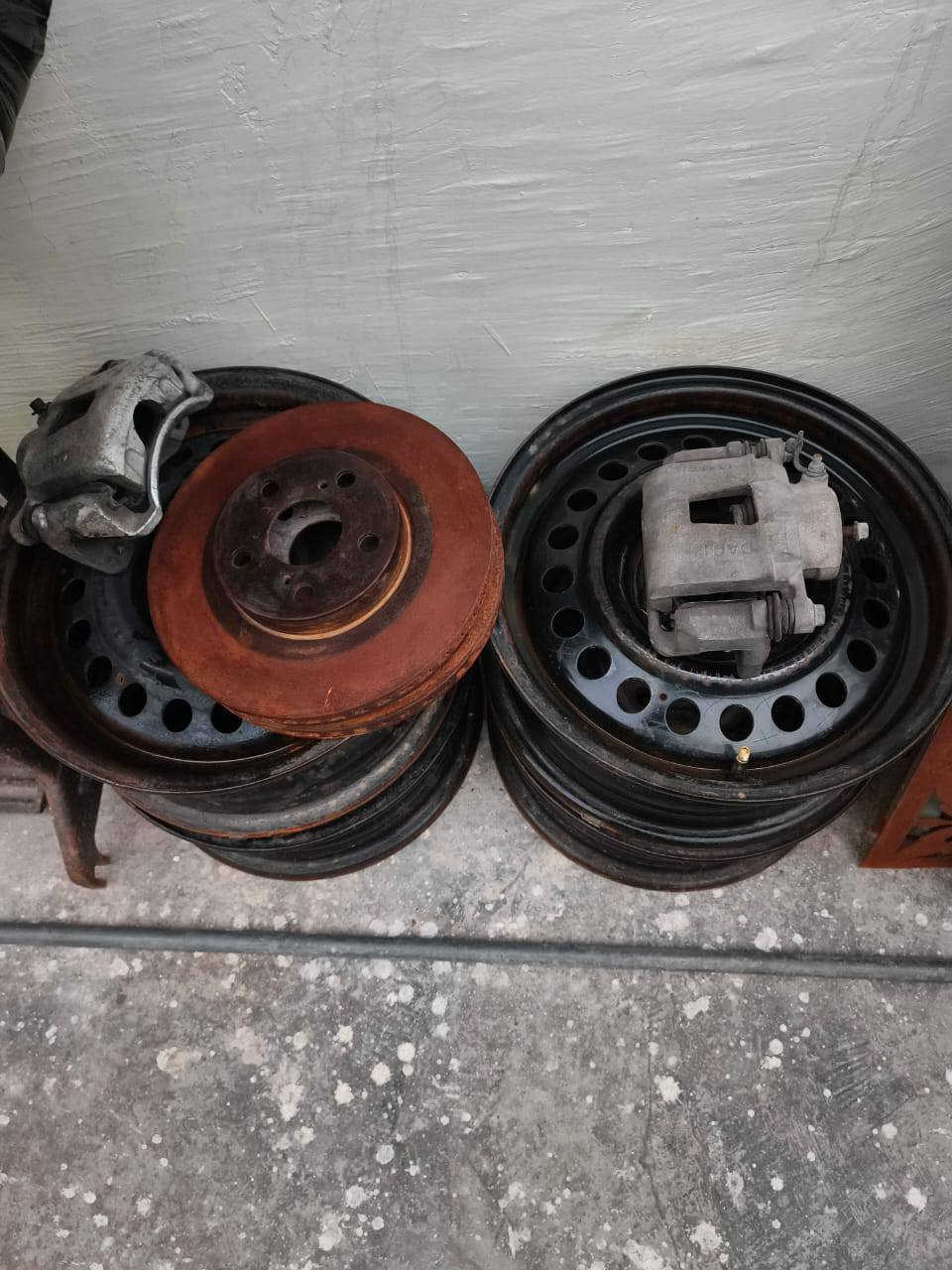 السلام عليكم شباب ويل وفجوج وفلنجات مال تحويره مال كورلا ترهم من (19/8)
***********
