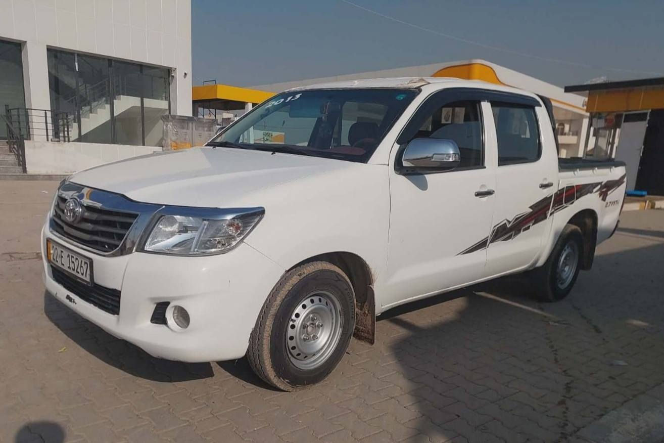 تۆیۆتا هایلۆکس 2013 
گێڕ و مەکینە ئەکسل تەقەو ڕەقەی بەشەرت 
هەمو گیانی بەشەرت 
سەنەوی نوێیە تا 2028 
چوار تایەی نوێی لەژێرە 
هیچ مەسرەفێکی تێدانیە 

سعر: لە کۆمێنت داوای بکە ڕاستەوخۆ بۆت دێت 📩 

سەیارە 10 پارچەی بۆیاخە 
کەمێک سەقفی هەیتی
بەس من بە وەرگەڕاوەی دەیفڕۆشم 

ژمارەی خاوەن سەیارە 
***********
