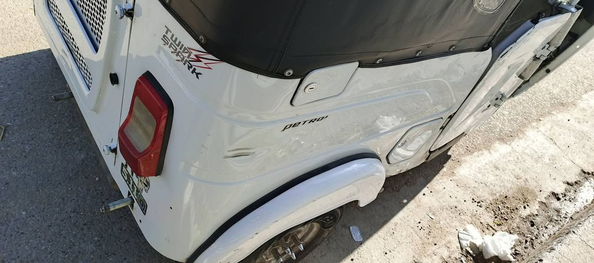 عليكم ورحمه الله وبركاته تكتك للبيع موديل 22شهر11 تكتك خير من الله مكينه مكفوله الكشر شوفت عينك نضيف بي كم ملاحضه بيه ضربه بل تكمه  مكاني بغداد البياع  رايده ب8ونص وبيه مجال


**إذا كنت صاحب هذا الإعلان وتريد حذفه لأي سبب، رجاءا أرسل رسالة إلى الدعم الفني**