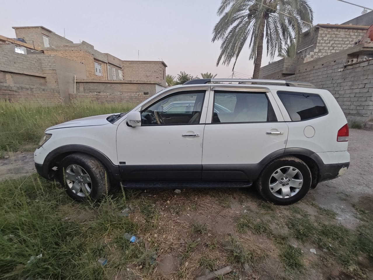 السلام عليكم سيارة موهافي 2014 خليجي فول مواصفات 3 قطع تبريد 7 راكب كير ومحرك مكفولات 
السيارة جافية على صفحة السايق السعر 105 وبيها مجال قليل 
رقمي ***********
