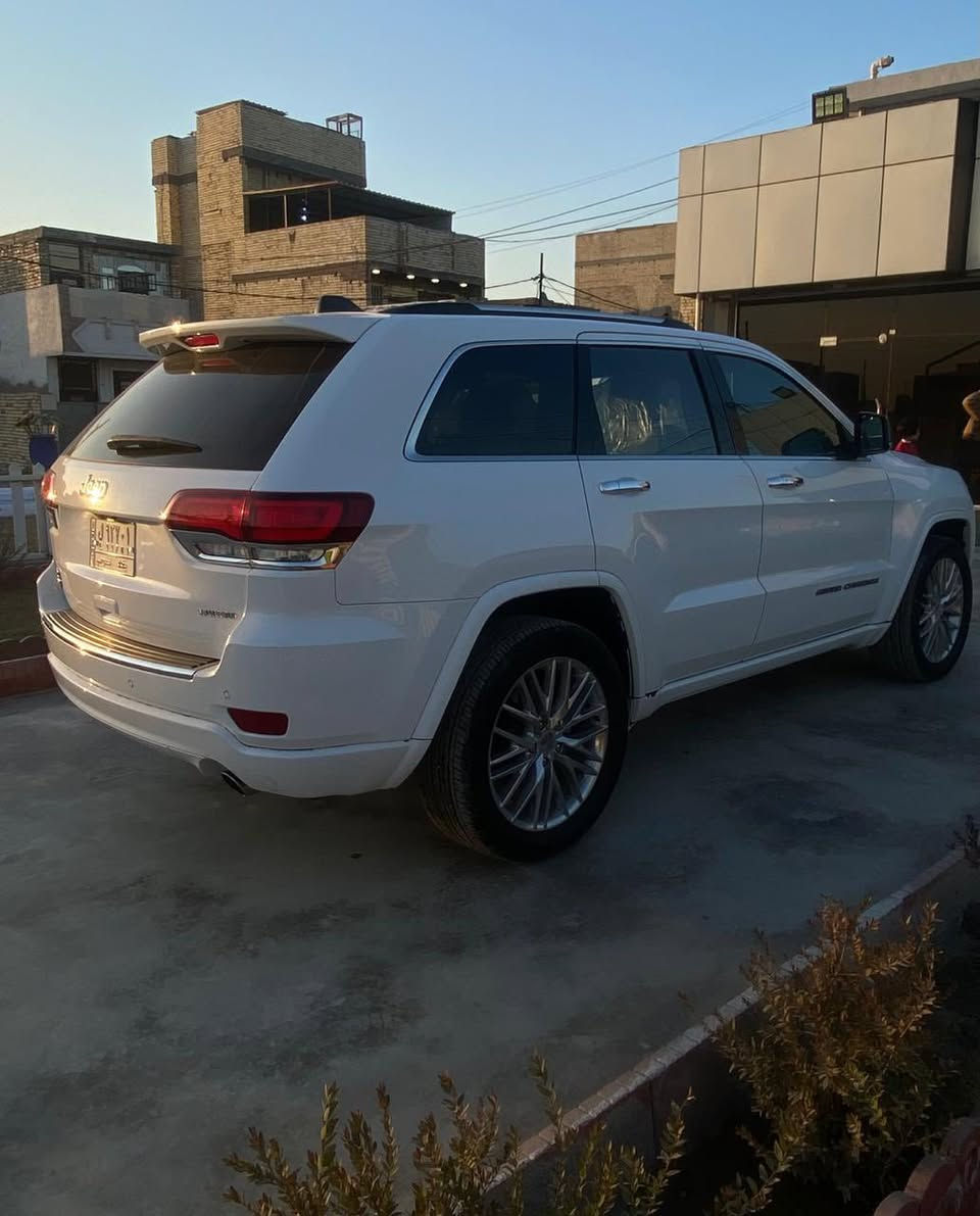 جيب 2020 
فول مواصفات ليمتد
الويل كب بس4 السبير عادي
ماشيه 67000 
رقم بغداد باسمي
كشنات جلد تدفئه وتبريد
مري شفط
سياره بصمه
تشغيل عن بعد
حجم المحرك 3500
بأختصار السياره فول مواصفات ما عدا الجكات  السعر ٢٧٠ وبيه مجال ***********
