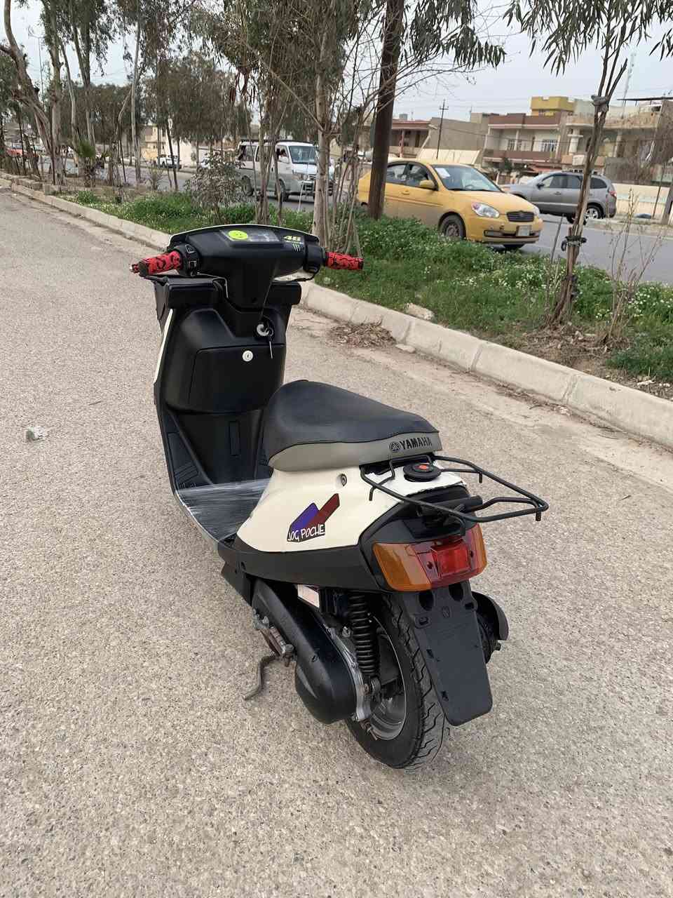 السلام عليكم
بزون مكينه نضيفه لوك مامفتوحه خرسه تحريكه معدل فول شاصي مامكسور كهربائيات كلها شغاله نكره سلف توير جدد درع جديد اصلي والماطور نضيف لوك ماتصرف عليه دينار السعر ٣٨٠ بي مجال للشراي ***********
