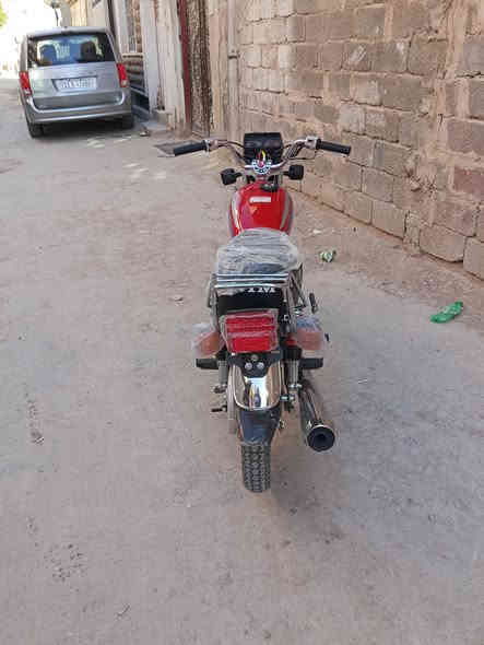 السلام عليكم دراجة نامة مديل 27 شبه الشلامجة بعدهي علسحك رايد مراوس بدراجة تايكر او نامة برو راس براس اليحب يتصل ***********
