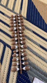 اشرطة بنات • كميات وفيرة • صاحبة بيج