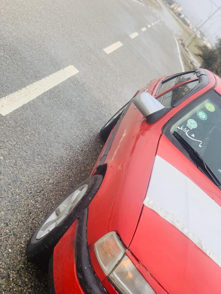 ئۆپڵ ڤێکترا مۆدیل ١٩٩١  ئاڕم پلاستیک هەولێر هەیکەلی وەک شووشە وایە ، سڵایدە ، زینۆنە ، جام سەرچۆپییە ، نرخ ٣٠ گەڵا و معامەلە. ***********.  تکایە ئەگەر موشتەری نی سەرم مەیەشێنە لەگەڵ ڕێزم.
