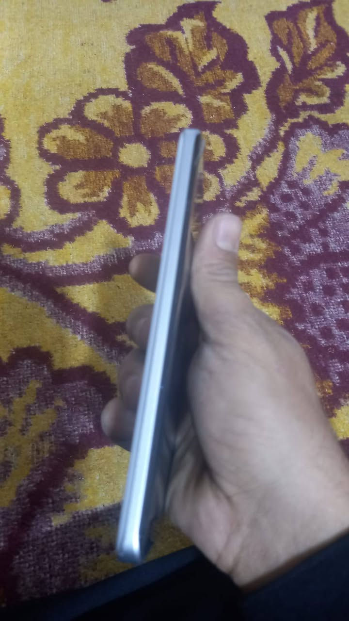 ريدمي نوت 13 برو بلص 5G
نظافة 100/100 
السعر 350
المكان ديوانية ***********
