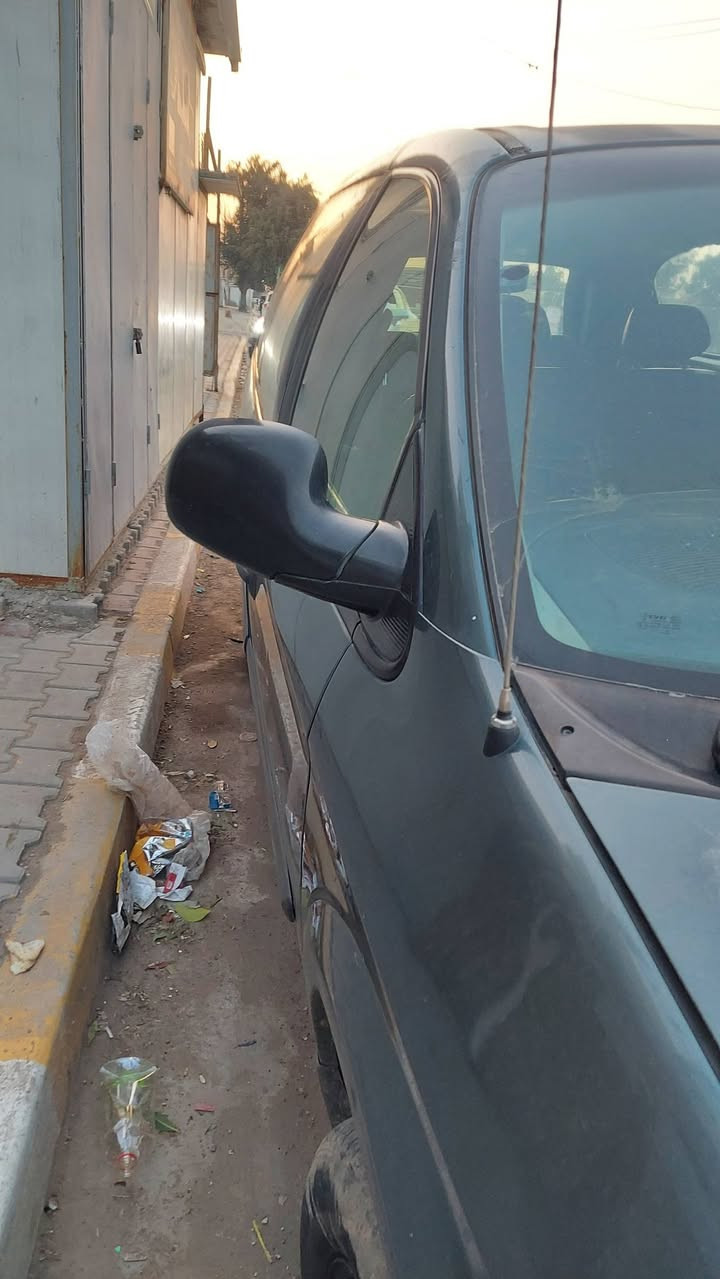 السلام عليكم
دوج كرفان 2006 رقم بغداد  باسمي  تحويل ثاني يوم شاصي طويل قطعه وحده تبريد
جراد بيه البنيد والقماره كير سليم المحرك بي كازكيت

للتواصل
***********
