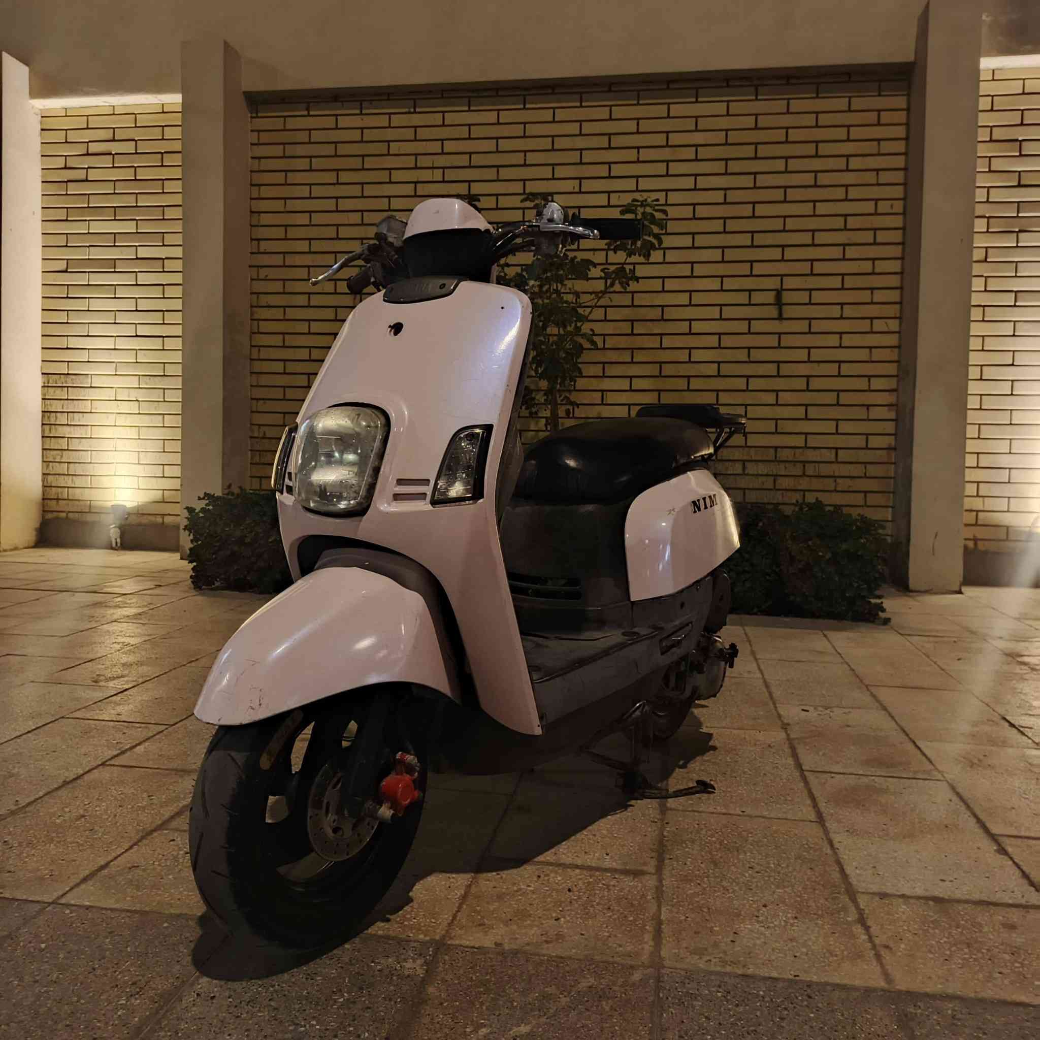 السلام عليكم
ماكس بوليس للبيع🔹
كهربائيات كلها شغاله تايراتها جدد داخل املح على رصاصي نضافة شوفة عينك السعر 650 وبيها مجال بسيط مكاني كربلاء الجمعية 
🔹ملاحظة الدراجة مبدللها ولفات فقط كلها بلاديه 
للاتصال : *********** فقط
