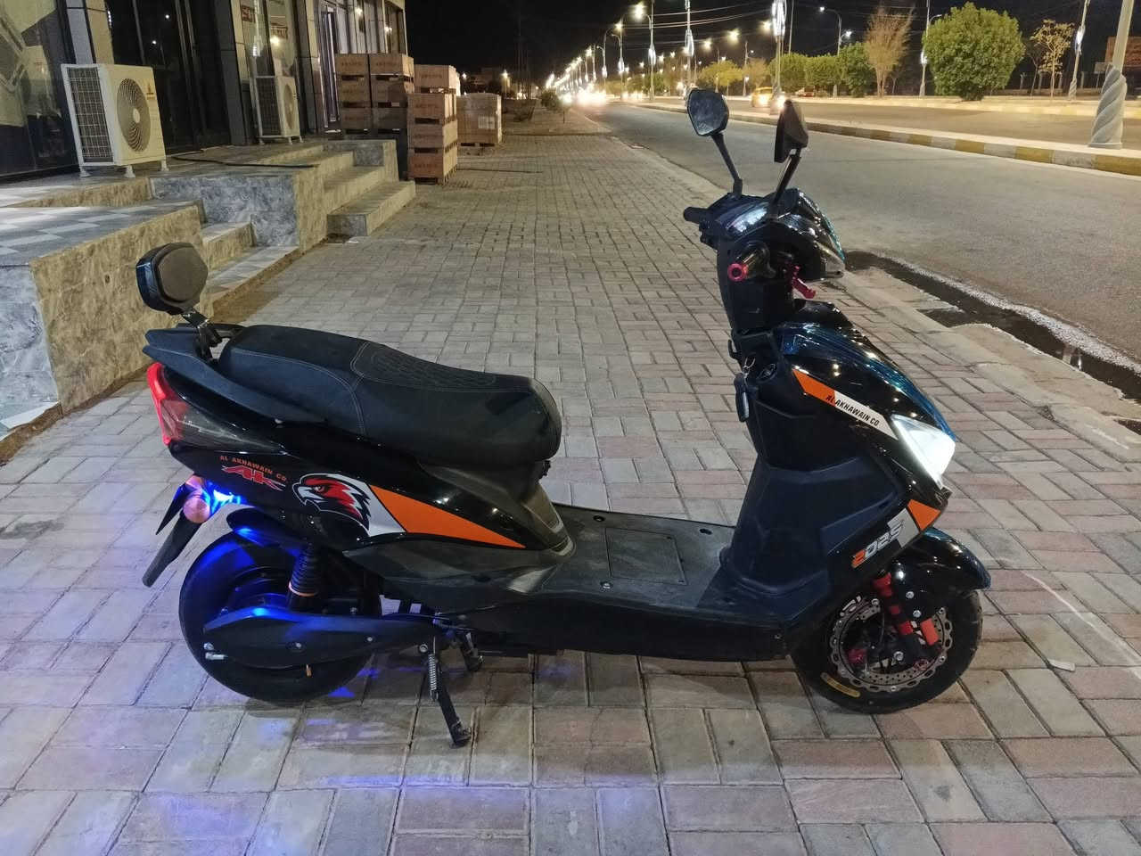 السلام عليكم دراجه شحن اخوين السعر600 وبها مجال الرقم   هذا***********.  هذا*********** علوان الرمادي
