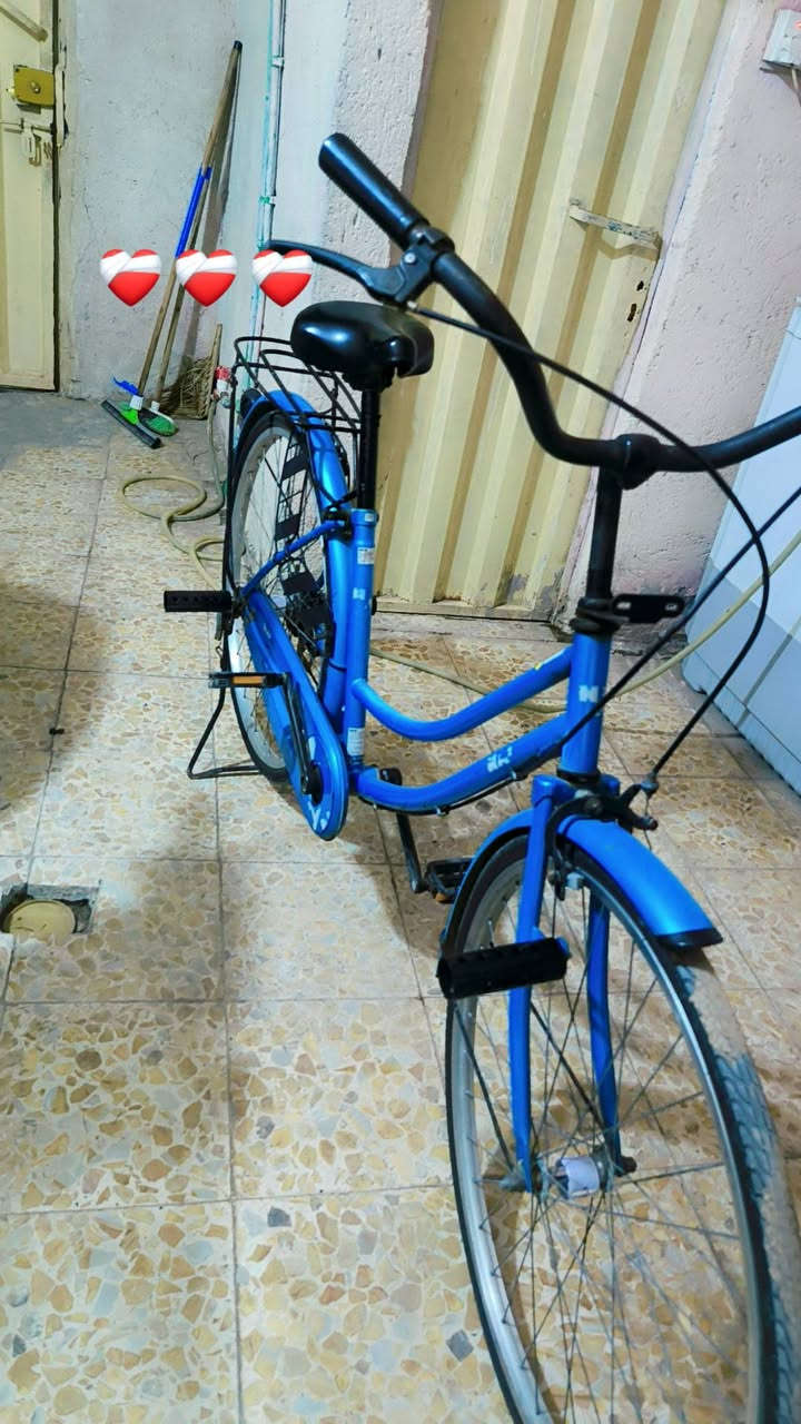 سلام عليكم عندي بيسكل بناتي حجم 26 شركهNa2البيع مكاني كربلاء حي الجاهز مقابيل محطه الوزني متواجد على المزنجر والرقم ***********السعر ب110بيه مجال شي قليل
