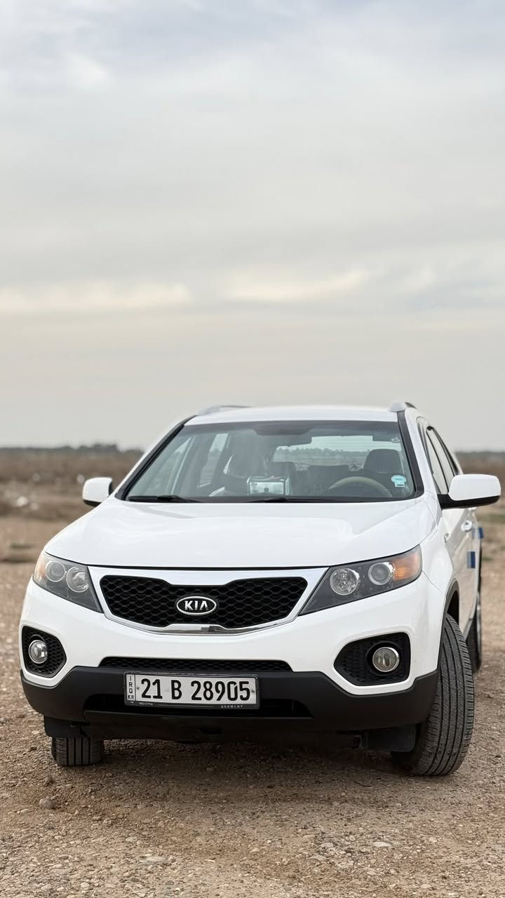 السلام عليكم
سورنتو 2012 خليجي 4 سلندر 

سياره نظيفه ومرتبه هزه جديده قبل اسبوع 

كفاله عامه ماعدا بادر بسيط بالباب الخلفي اقل من شبر موضح بالسونار

ماشيه 101 km الرقم سليمانيه بأسمي 

السعر 158 وبيها مجال حق الجيه 
عنوان السياره ديالى

متواجد عل هذا الرقم وبي الواتساب 

***********
