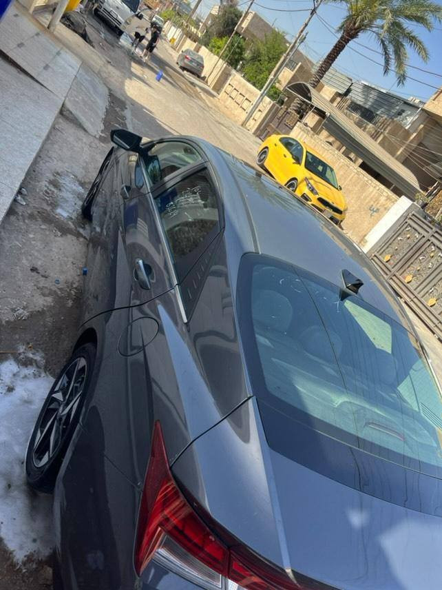 السلام عليكم النترا موديل 2023 فول مواصفات هايبرد السعر ١٧٠ بيها مجال رقم *********** وارد أمريكا حادث فقط هاذا بل صورة
