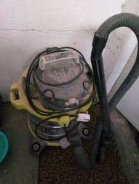 مكنسة كهربائية • كرادة مريم