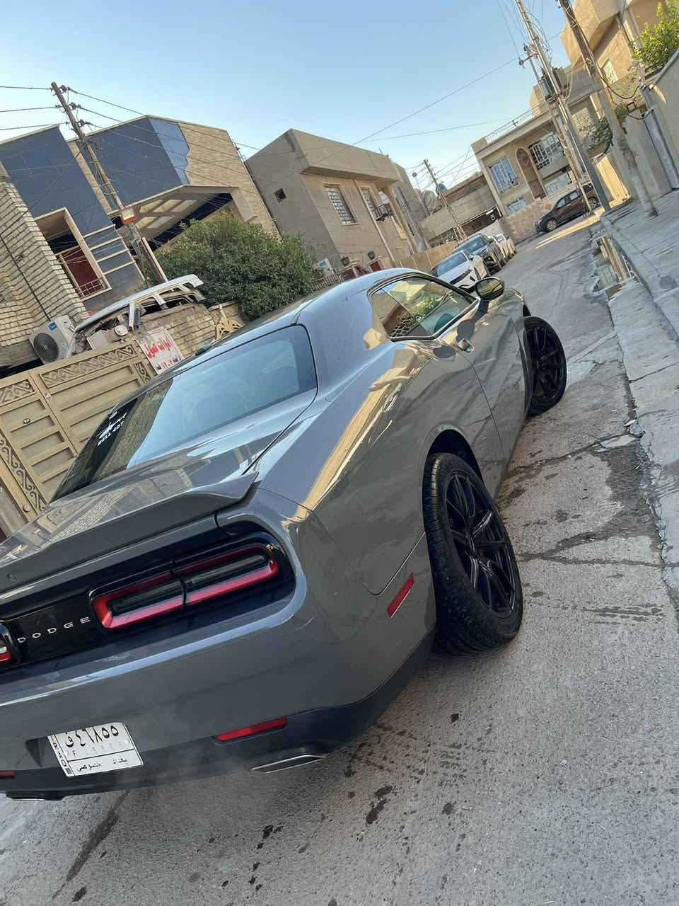 جالنجر SXT لون سمنتي2019
تفاصيل السيارة كامله مرفقة بالمنشور
السعر 185 وبي مجال بسيط
مكان السيارة بغداد 
للاستفسار :***********
