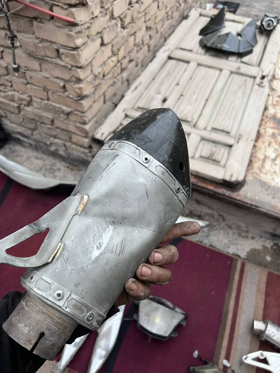 مال بي ام كله اصلي
قاعده يمنه كامله 
هيه ودوسه البريك
وضاغطها هيه وقبها البلاد اي 
شي مابيه وصالنصه اصليه
مضرره تصلح تغليف وتتعدل
اي شي مابيها صوته فول عالي
معروفها الصليه هاي النوعيه
بس الخارجي  مضرر


**إذا كنت صاحب هذا الإعلان وتريد حذفه لأي سبب، رجاءا أرسل رسالة إلى الدعم الفني**